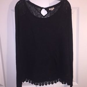 Eyeshadow black shirt